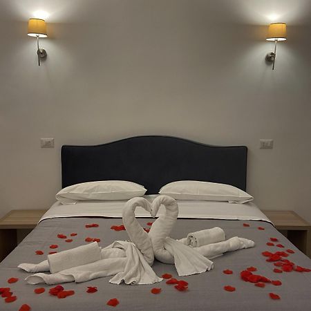 Gualtieri B&B - Luxury Rooms Сан-Джорджо-а-Кремано Экстерьер фото