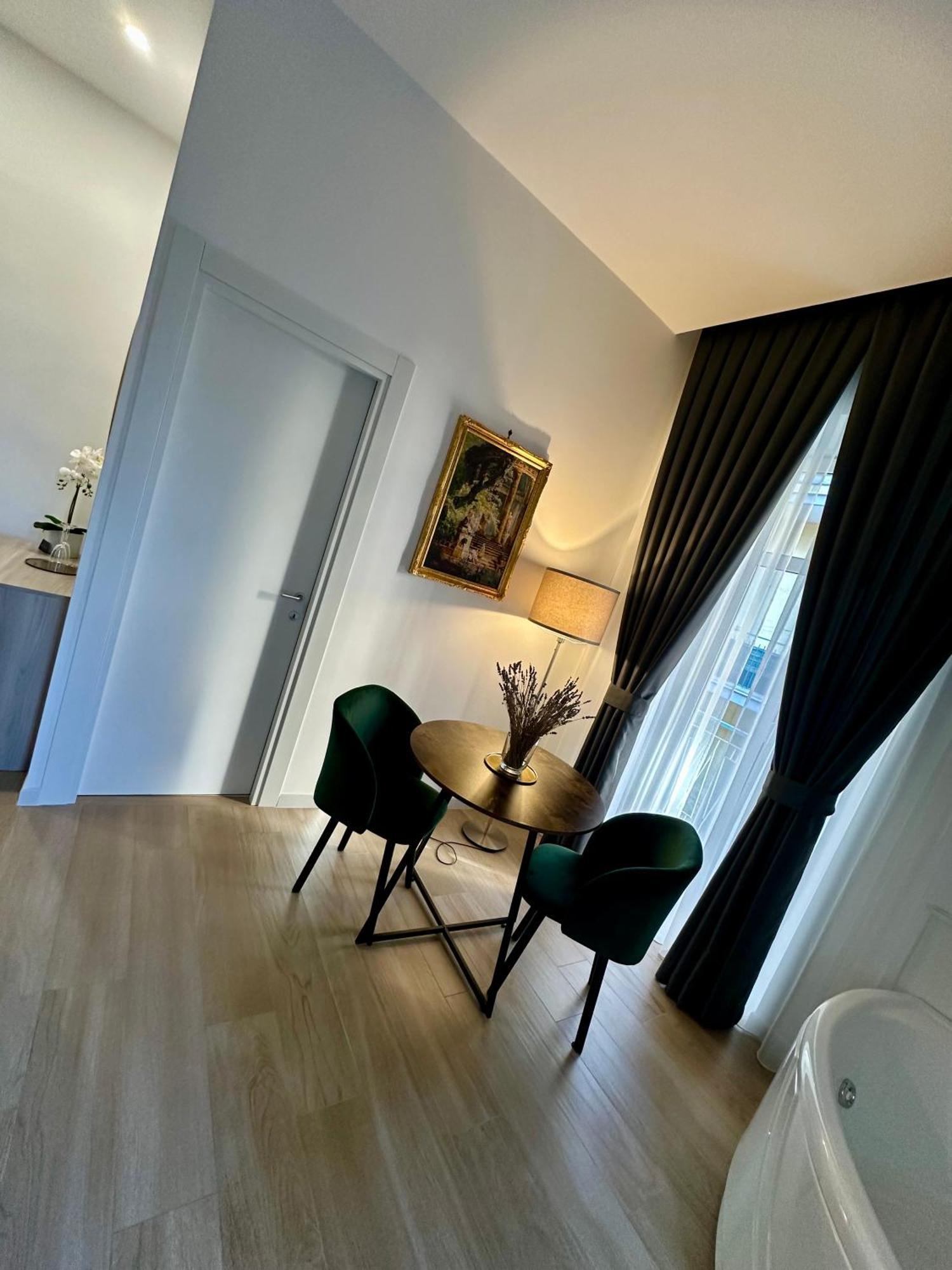 Gualtieri B&B - Luxury Rooms Сан-Джорджо-а-Кремано Экстерьер фото