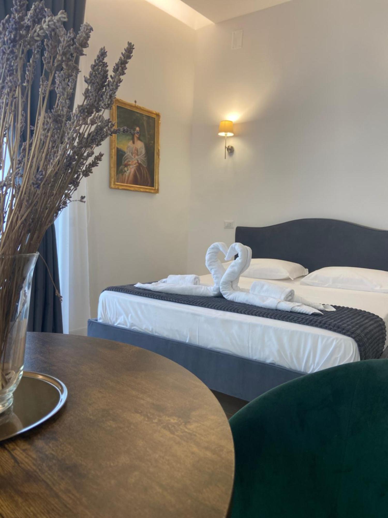 Gualtieri B&B - Luxury Rooms Сан-Джорджо-а-Кремано Экстерьер фото