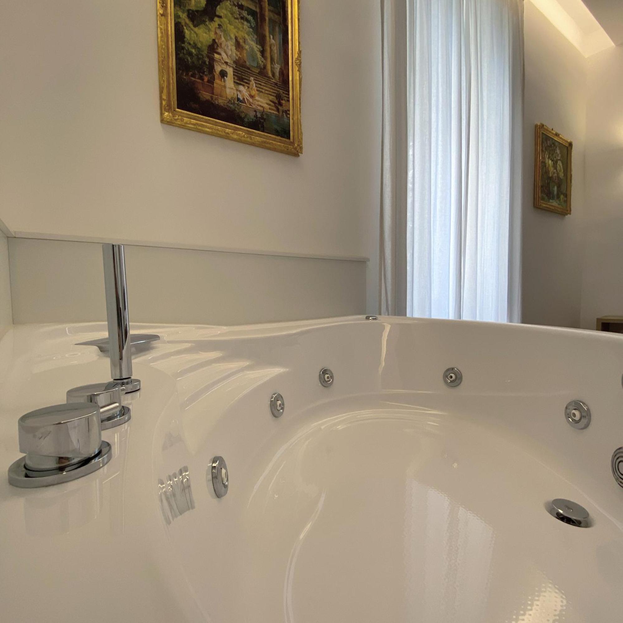 Gualtieri B&B - Luxury Rooms Сан-Джорджо-а-Кремано Экстерьер фото